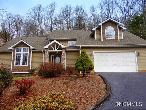 Property image 2 at 16 Bethel Drive, Asheville, NC 28803