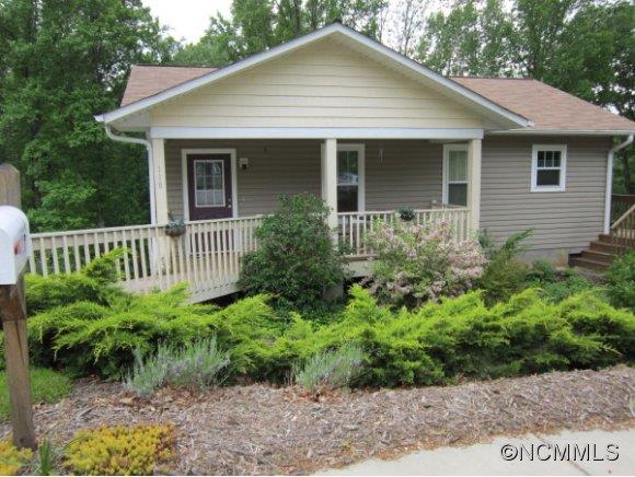 Property image 2 at 118 Savannah Woods Court, Asheville, NC 28806