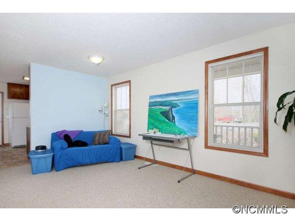 Property image 5 at 118 Savannah Woods Court, Asheville, NC 28806