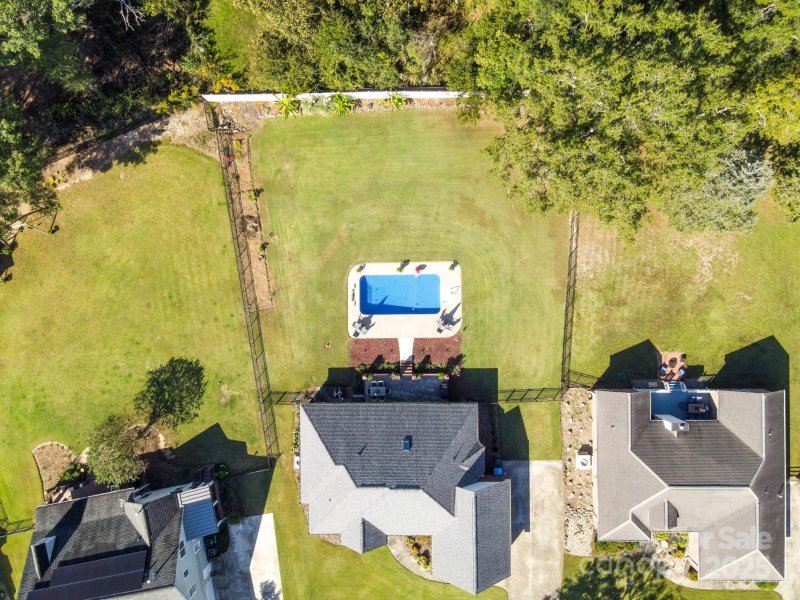 Property image 5 of 8316 Quail Hollow Drive in Stallings Glen, Harrisburg, NC 28075