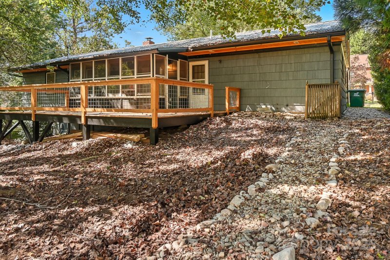 Property image 5 of 204 Stonewall Avenue in Grovemont, Swannanoa, NC 28778