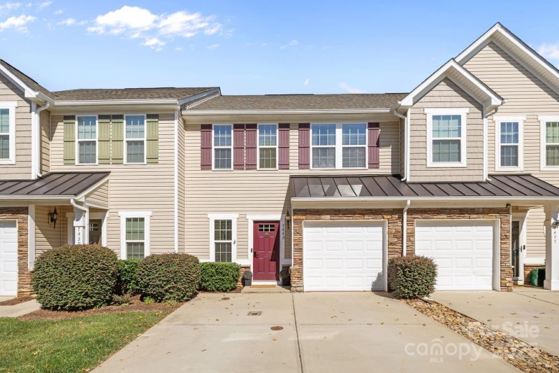 Property image 2 of 7443 Red Mulberry Way in Stonegrove, Charlotte, NC 28273