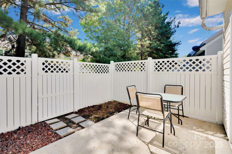 Property image 4 at 8328 Christmas Court, Charlotte, NC 28216