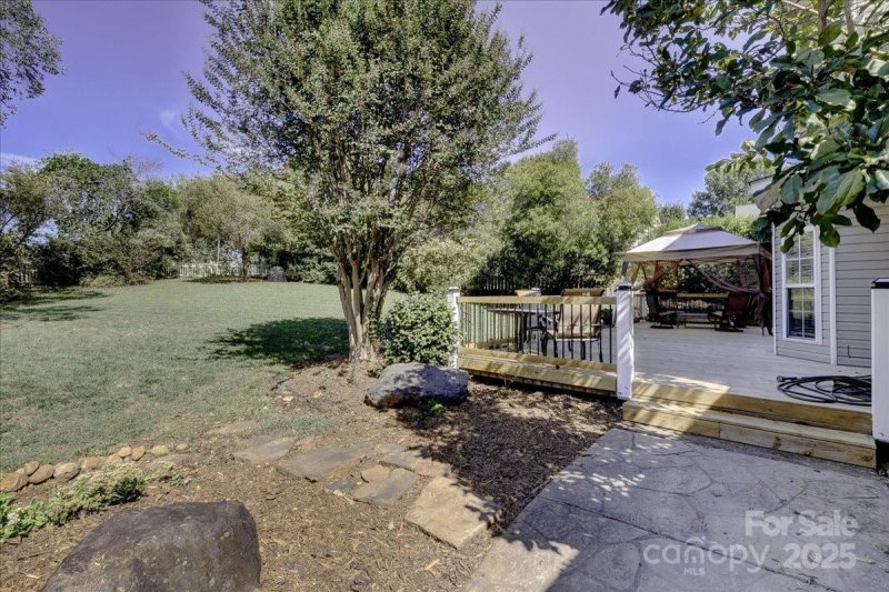 Property image 4 of 6525 Derby Lane in Gable Oaks, Concord, NC 28027