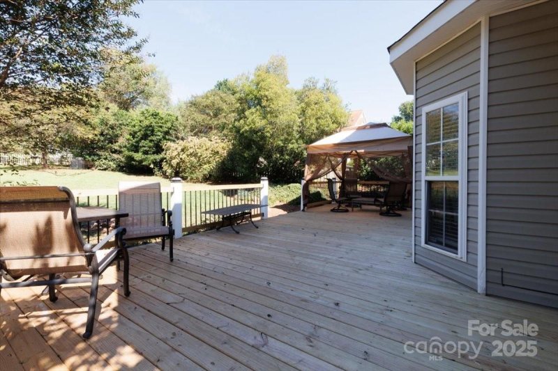 Property image 5 of 6525 Derby Lane in Gable Oaks, Concord, NC 28027