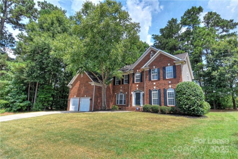 Property image 2 of 10496 Gunnison Lane in Amberleigh, Charlotte, NC 28277