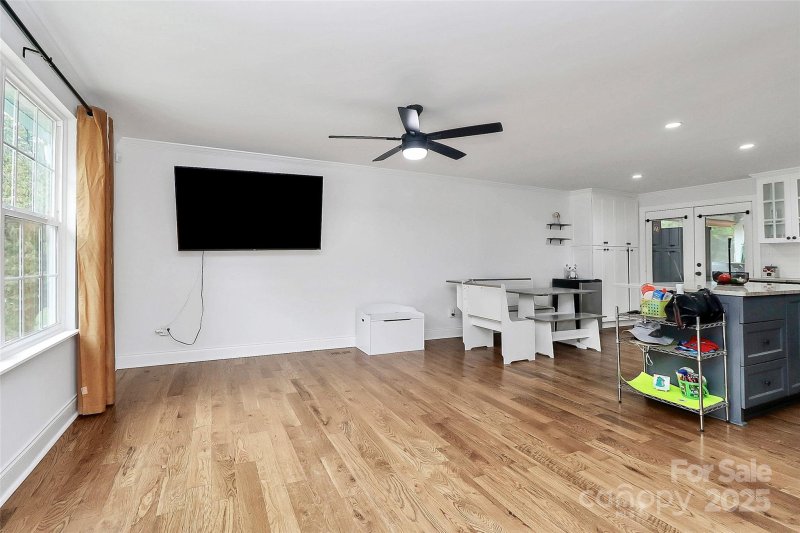 Property image 4 of 1919 O Hara Drive in Twelve Oaks, Charlotte, NC 28273