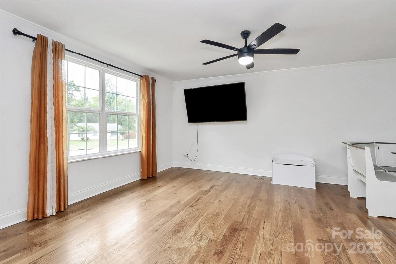 Property image 5 of 1919 O Hara Drive in Twelve Oaks, Charlotte, NC 28273