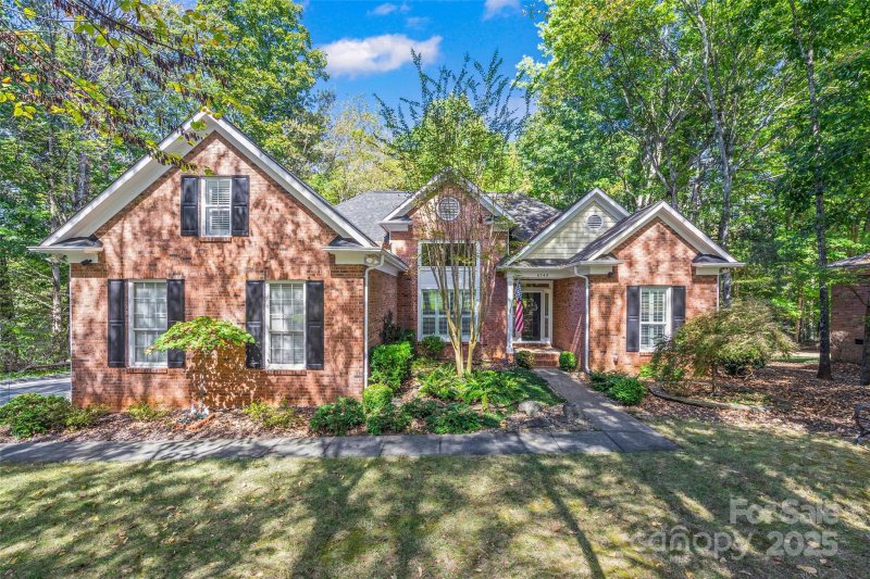 6143 Cedar Croft Drive