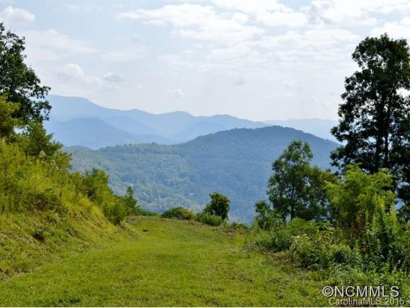 Property image 2 at 125 Skycliff Drive, Asheville, NC 28804