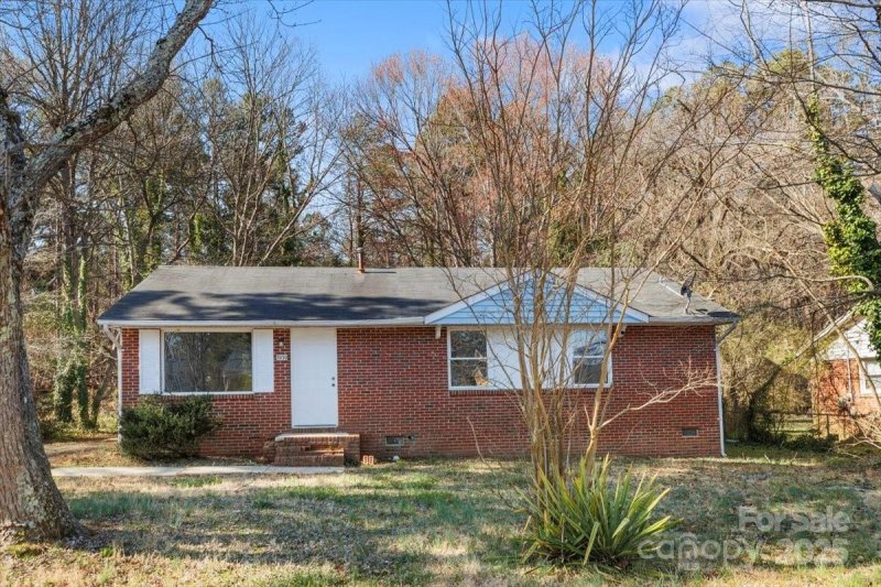 Property image 2 of 3030 Crawford Avenue in Crawford Heights, Gastonia, NC 28052