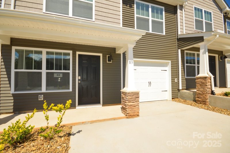 Property image 3 of 83 Cain Hollow Way in Aberdeen Place, Asheville, NC 28806