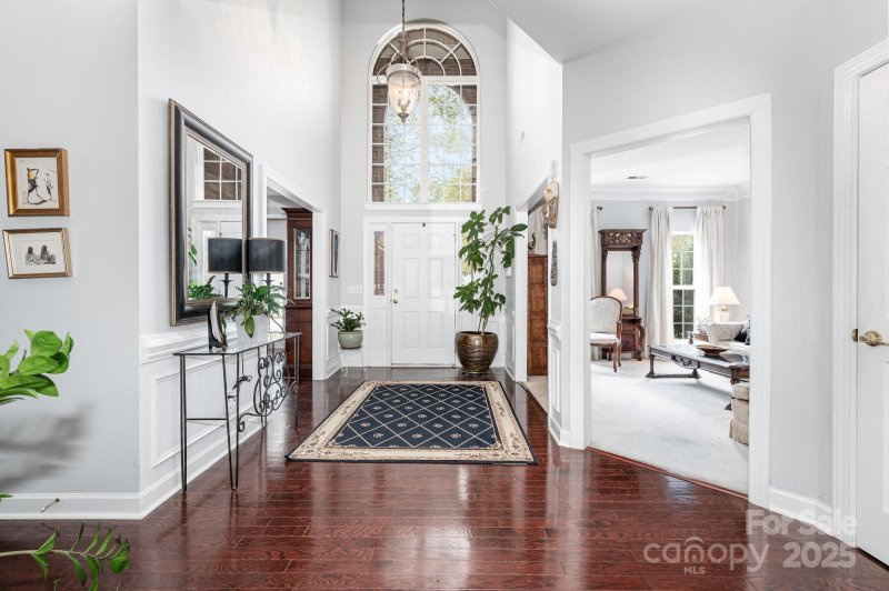 Property image 4 of 6930 Reedy Creek Road in Bradfield Farms, Charlotte, NC 28215