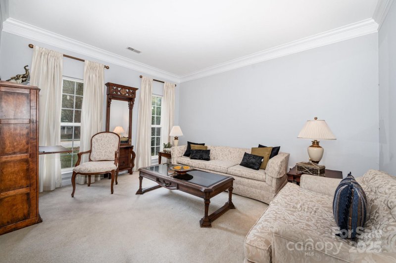 Property image 5 of 6930 Reedy Creek Road in Bradfield Farms, Charlotte, NC 28215