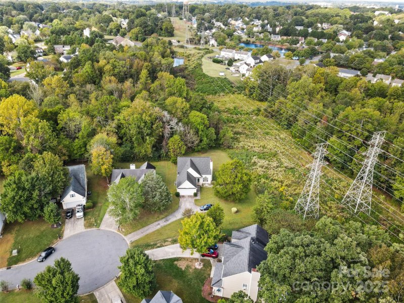 Property image 5 of 9727 Dalphon Jones Drive in Faires Farm, Charlotte, NC 28213