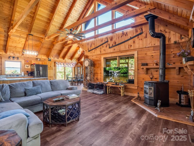 Property image 5 of 242 Old Owl Lane in Hidden Hills, Rutherfordton, NC 28139