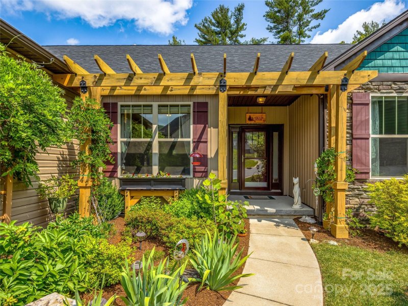 Property image 3 of 315 Wild Ginger Court in Maple Trace, Weaverville, NC 28787