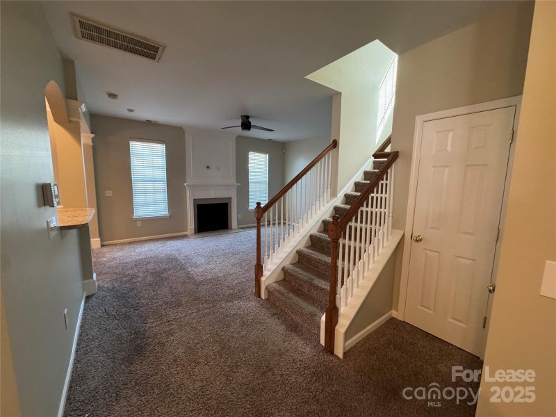 Property image 3 at 920 Old Forester Lane, Charlotte, NC 28214