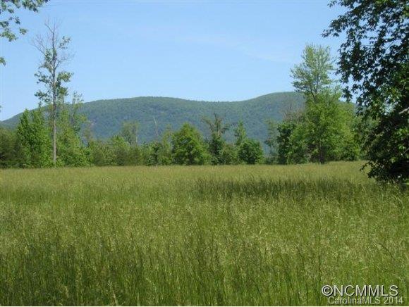 Property image 2 at 35 Stone Cottage Lane, Landrum, SC 29356