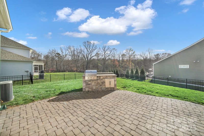 Property image 4 of 5002 Belleroyal Court in Bridgemill, Fort Mill, SC 29707