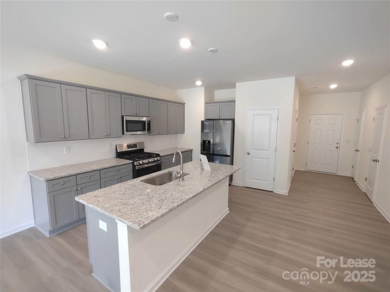 Property image 2 at 231 Quinn Road, Matthews, NC 28104