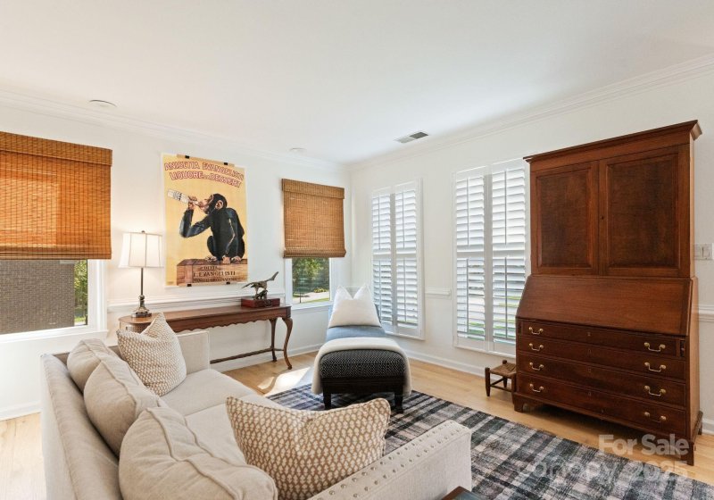 Property image 3 of 9417 Deer Spring Lane in Cameron Wood, Charlotte, NC 28210