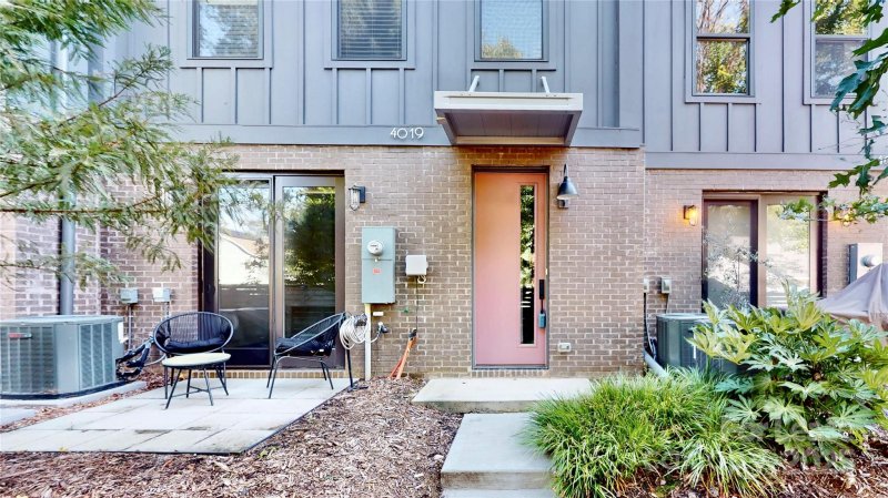 Property image 3 of 4019 Plaza Row Court in Villa Heights, Charlotte, NC 28205