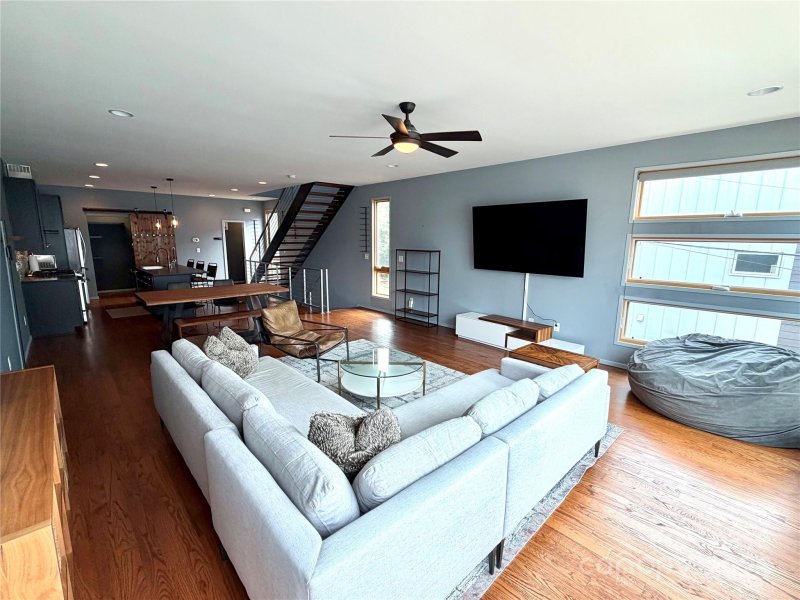 Property image 5 at 305 Mcninch Street, Charlotte, NC 28202