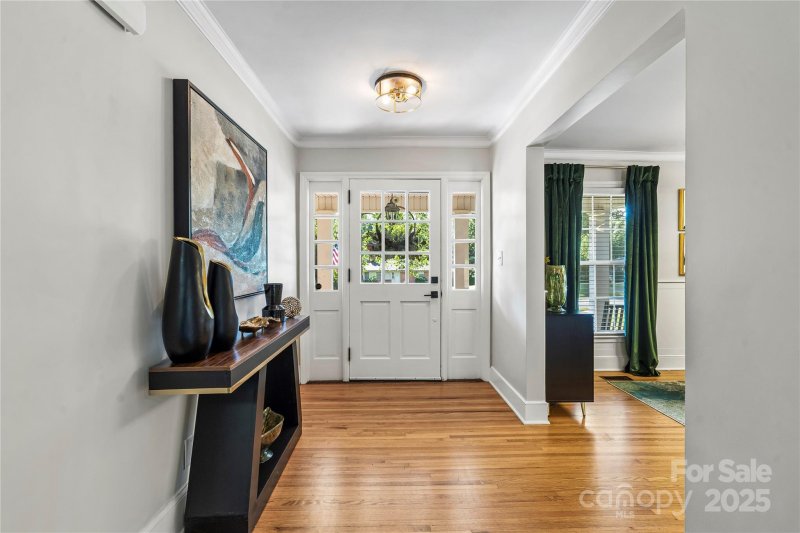 Property image 4 of 616 Coulwood Drive in Coulwood, Charlotte, NC 28214