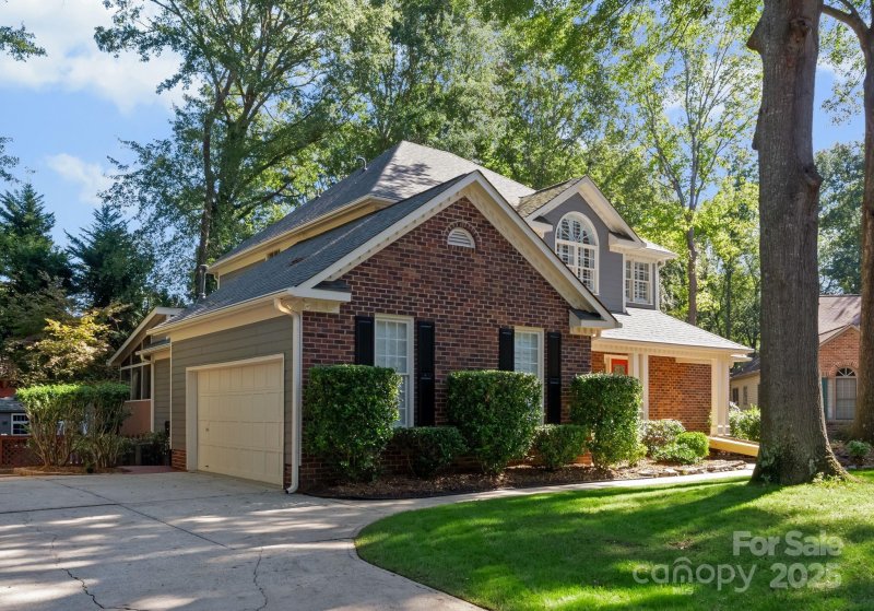 Property image 2 at 5612 Meadow Bluff Court, Concord, NC 28027