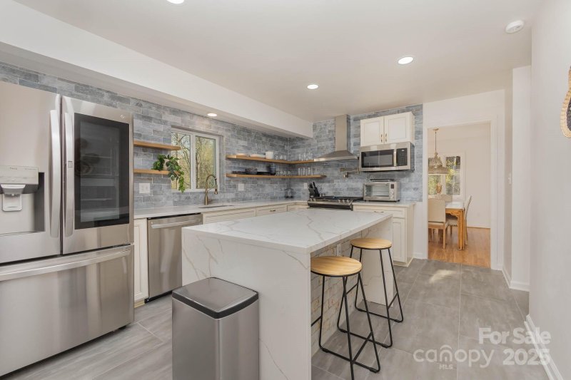 Property image 3 of 9520 Hickory Creek Road in Pine Island, Charlotte, NC 28214