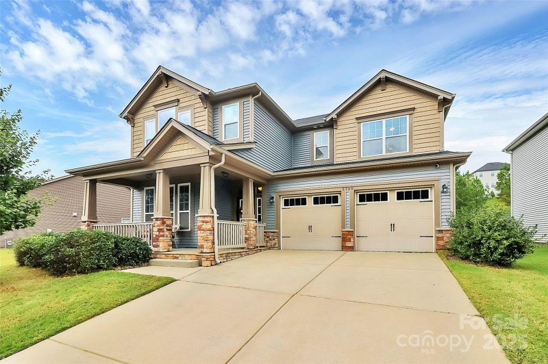 2740 Berkhamstead Circle