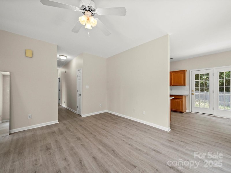 Property image 4 of 1331 Copper Creek Lane in Park Ridge, Fort Mill, SC 29715