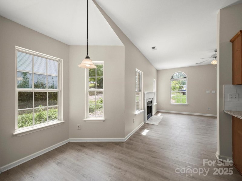 Property image 5 of 1331 Copper Creek Lane in Park Ridge, Fort Mill, SC 29715