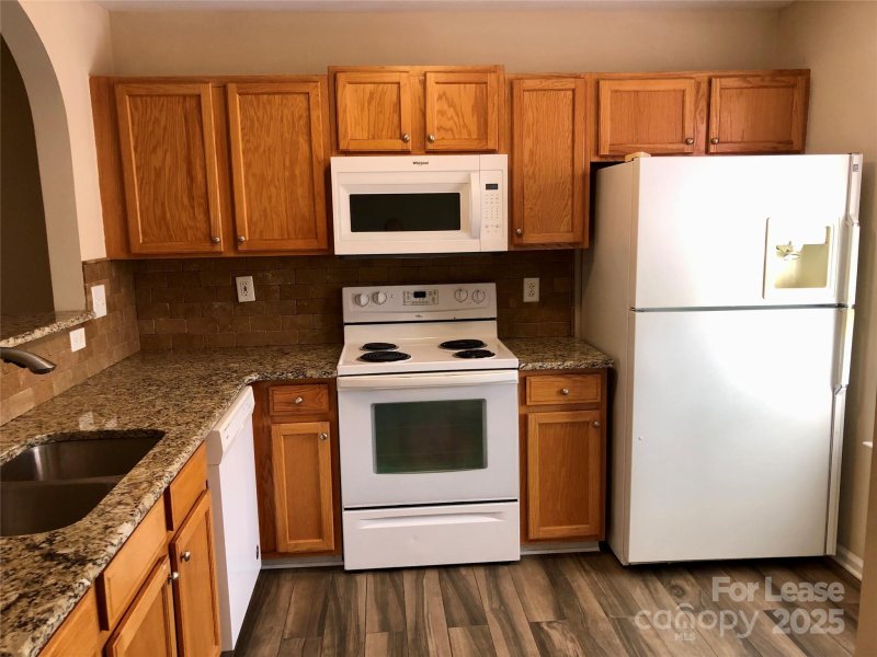 Property image 3 at 7667 Bluff Point Lane, Denver, NC 28037