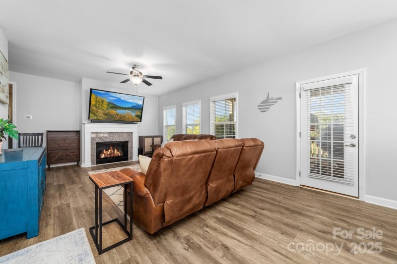 Property image 5 of 2748 Eagle Drive in Eagle Glen, Lincolnton, NC 28092