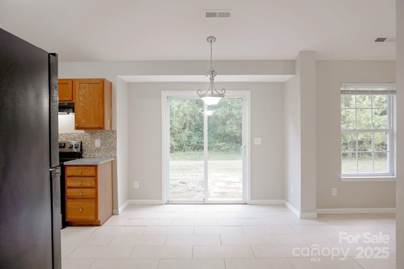 Property image 5 of 2599 April Showers Lane in Soft Winds Village, Rock Hill, SC 29730