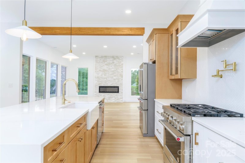 Property image 2 of 7362 Hemlock Court in Verdict Ridge, Denver, NC 28037