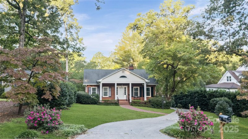 Property image 2 of 625 N 9th Street in Forest Hills, Albemarle, NC 28001