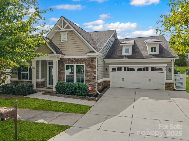 Property image 2 of 1761 Felts Parkway in Massey, Fort Mill, SC 29715
