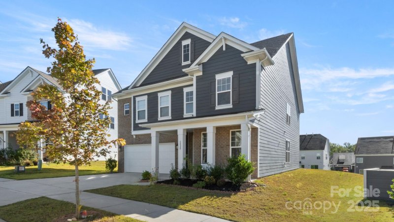 Property image 2 of 6020 Sayles Way in Massey, Fort Mill, SC 29715