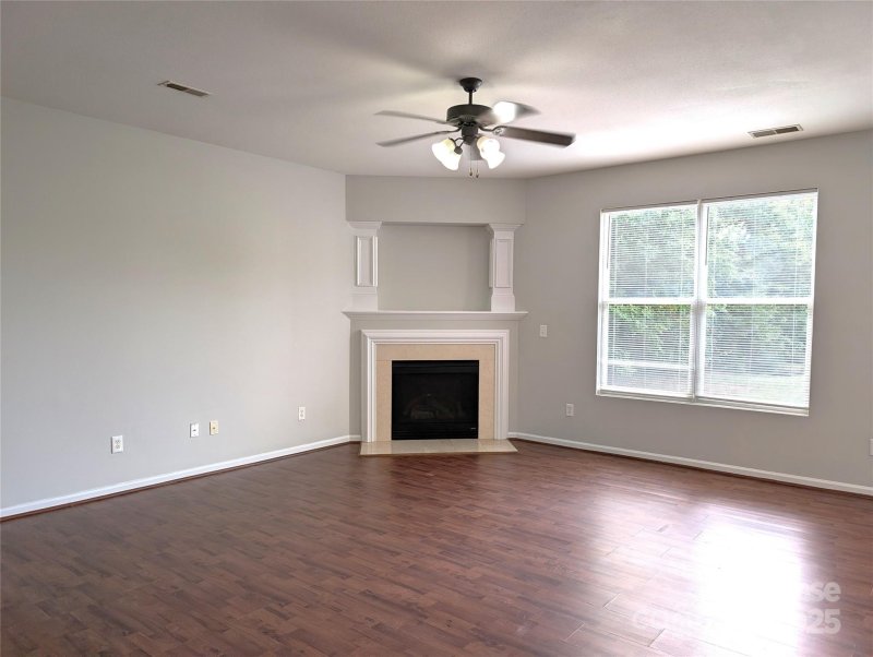 Property image 4 at 7032 Sunman Road, Charlotte, NC 28216