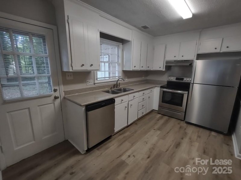 Property image 2 at 615 Rama Road, Charlotte, NC 28211