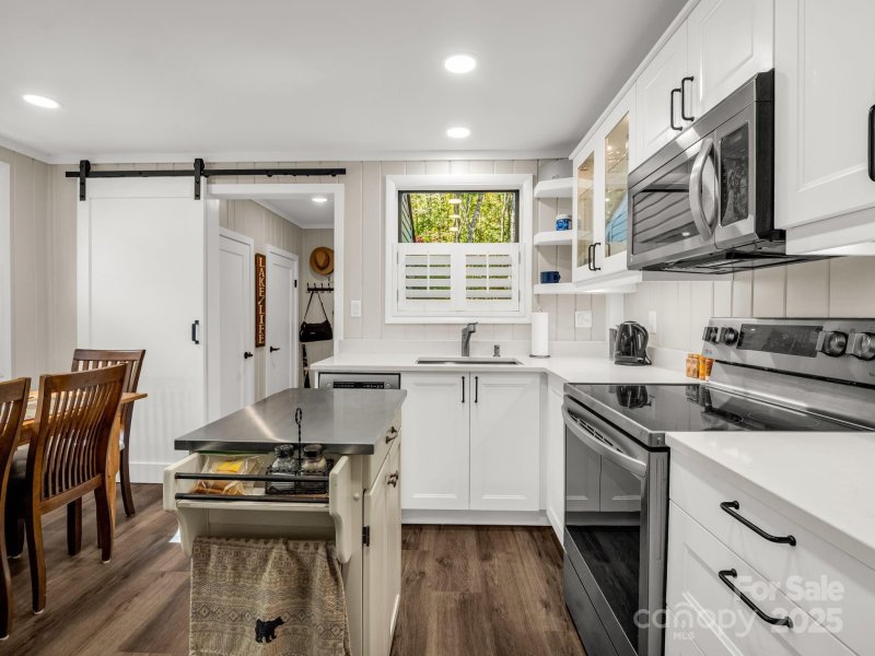 Property image 4 at 51 Lakeside Villas Drive, Brevard, NC 28712