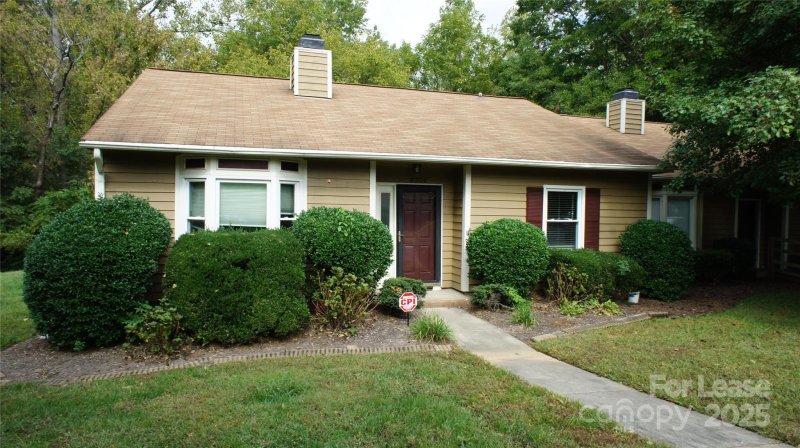 8306 Summerglen Circle