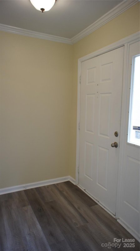 Property image 2 of 8306 Summerglen Circle in Bent Creek, Charlotte, NC 28227