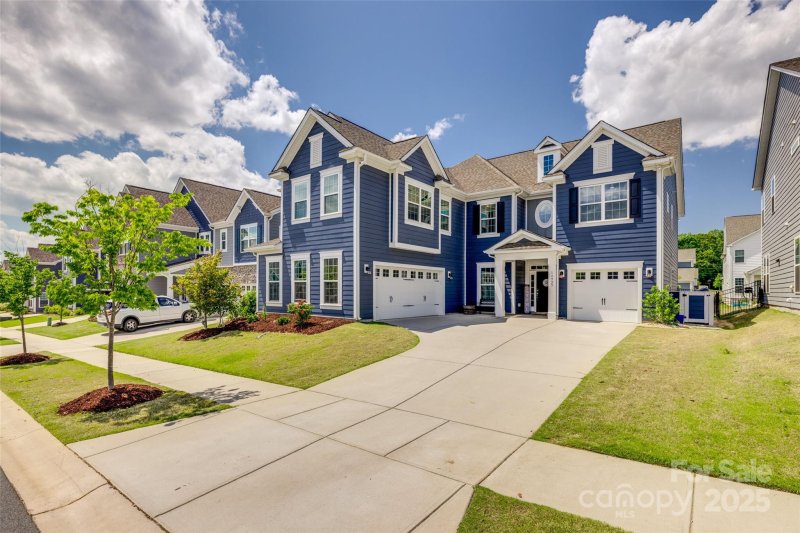 Property image 3 of 14925 Baldridge Drive in Ramseys Glen, Huntersville, NC 28078