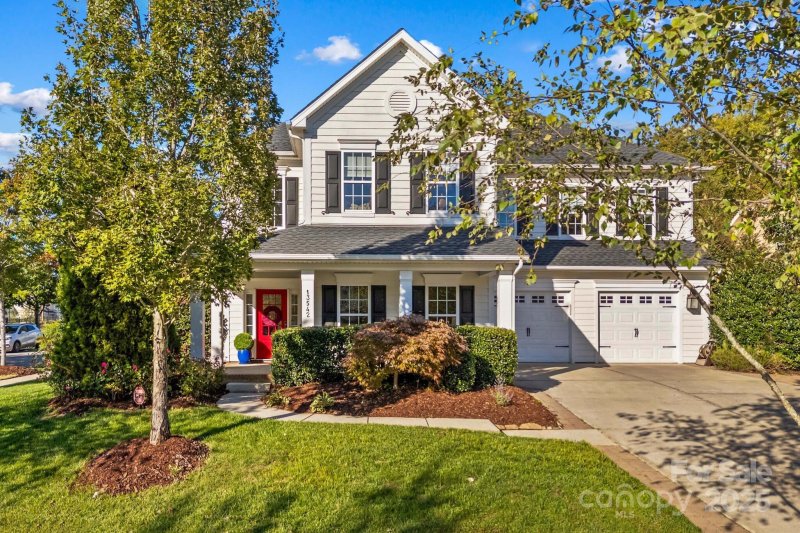 Property image 3 of 13542 Helen Benson Boulevard in Summers Walk, Davidson, NC 28036