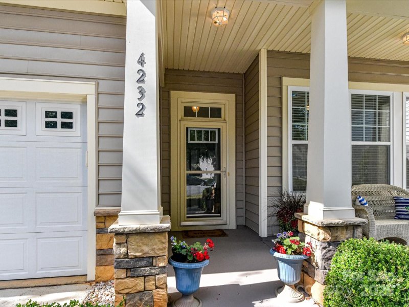 Property image 4 of 4232 Sourwood Court in Cobblestone, Indian Land, SC 29707