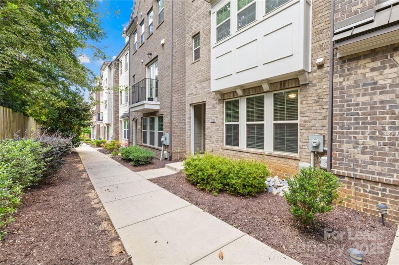 Property image 2 at 1228 Madison Towns Lane, Charlotte, NC 28209